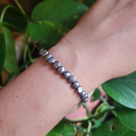 Vintage Genuine Black Pearl Beaded Stretch Bracelet - Picture 2 of 7